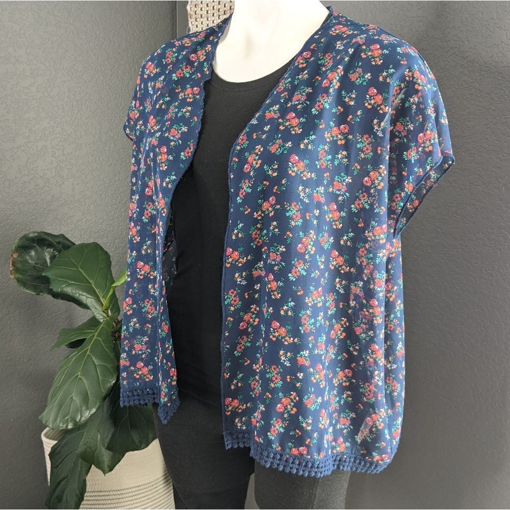 Xhilaration Open Front Kimono Large